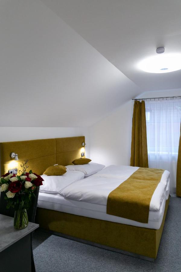 Wellness Hotel Edelweiss Liberec Exterior foto